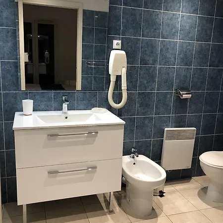 Διαμέρισμα Studio Or One Bedroom Avenue De La *
