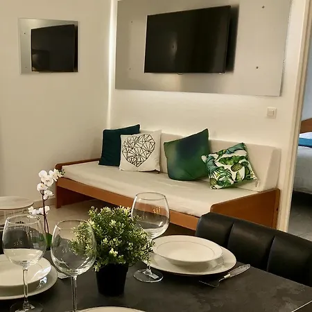 Studio Or One Bedroom Avenue De La * Roquebrune-Cap-Martin