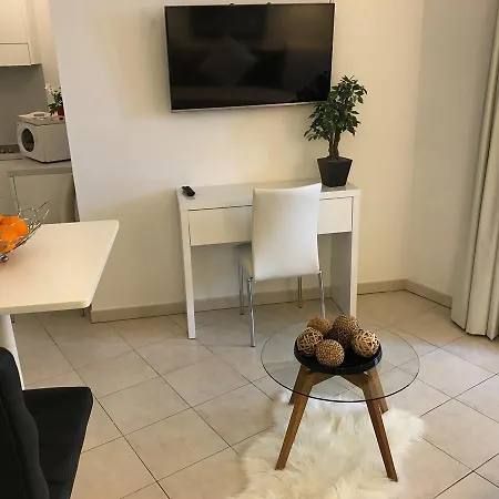 Studio Or One Bedroom Avenue De La * Roquebrune-Cap-Martin